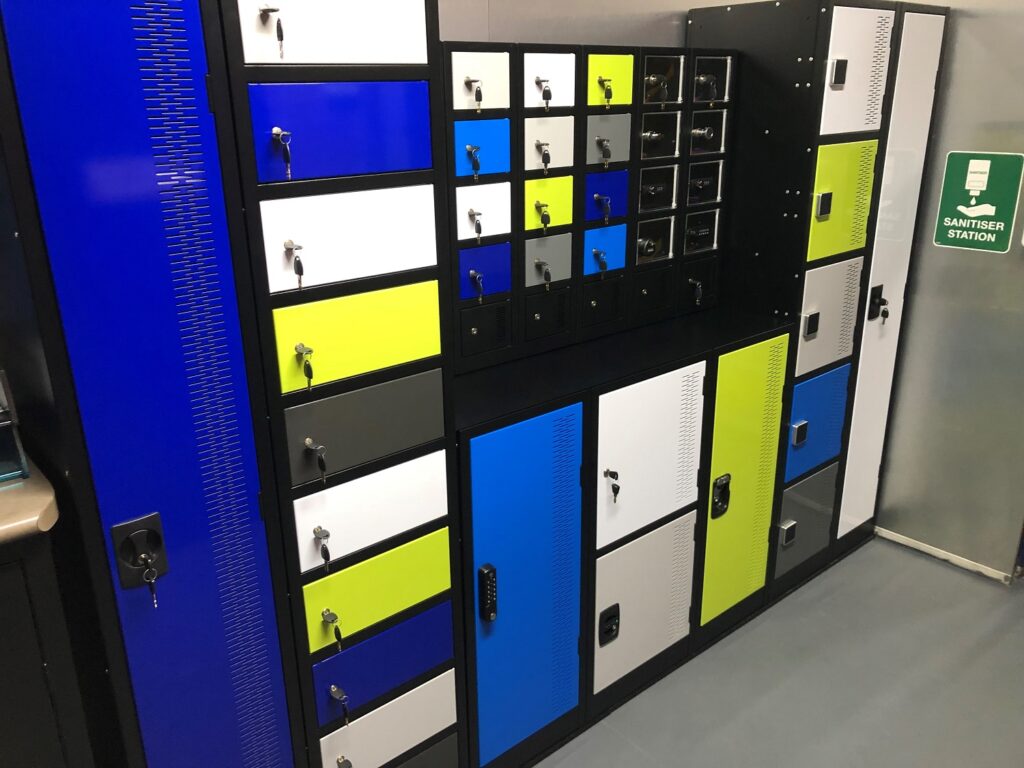 Davell’s In-House Display Lockers-28072022